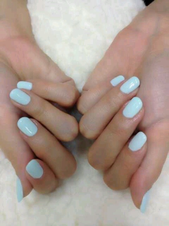 Light Blue Nails. Perfect for your something blue! #wedding #somethingblue