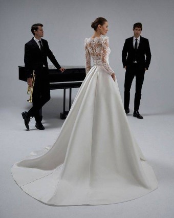 Signature Collection by Bella Bridal Gallery Style Yurey #1 thumbnail
